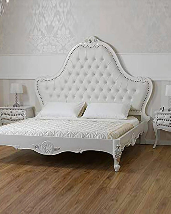 Super King Size Teak Wood Bed Hand Carved with Cushioned Design